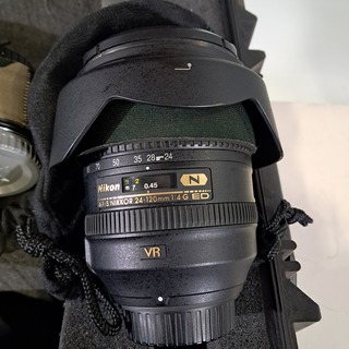 Diverse camera lenzen in koffer