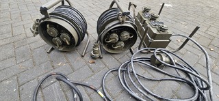 2x Stroom haspels en een stroom verdeelkasten 3x 25 am