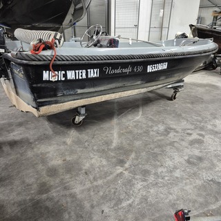 Sloep met buitenboordmotor, Nordcraft, 430, 2011