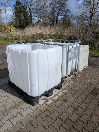 3x Opengewerkte IBC container