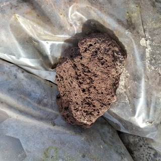 15x Zak lavasteen a 17 liter RedSun