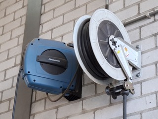 2x Luchthaspel en 2x stroomhaspel o.a. Nedermann