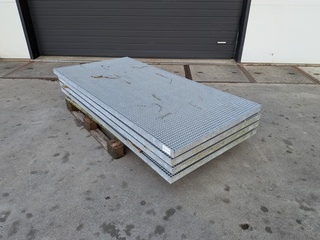 4x Gegalvaniseerd stalen rooster