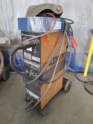 Lasapparaat Kemppi, Kempomat 220