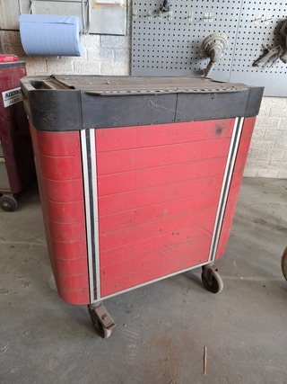 Gereedschapwagen met inhoud