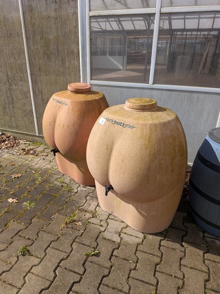 3x Regenton o.a. Sankey