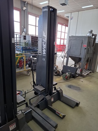 Mobiele hefkolom Wolf tools, WTTL5000W, bouwjaar 2024