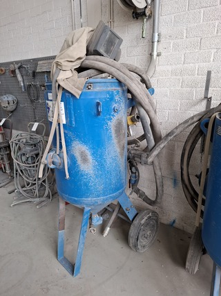 Straalketel met gelaatbescherming Sybrandy, bouwjaar 2008