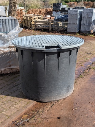 Kunststof ton met afdekrooster