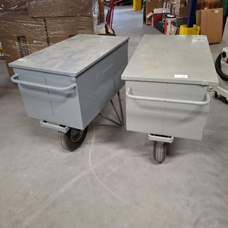 2x Gereedschapskruiwagen, Matador