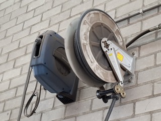 2x Luchthaspel en 2x stroomhaspel o.a. Nedermann