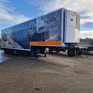 Gesloten oplegger, Hoekstra