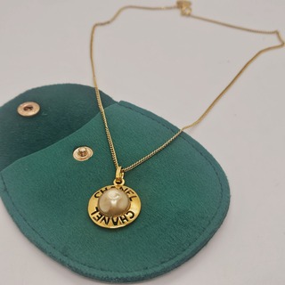 Chanel goldplated pendant collier met zoetwaterparel