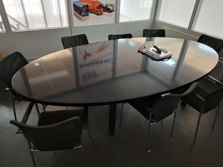 Vergadertafel met 8x stoel