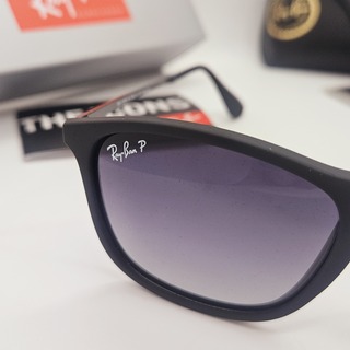 Rayban zonnebril Chris black gradient grey