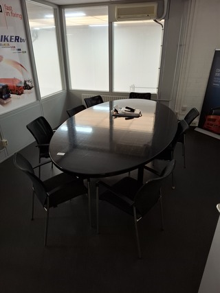 Vergadertafel met 8x stoel