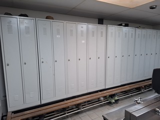 9x 2-Deurs kledinglocker