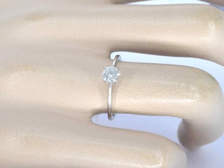 Witgouden ring solitair met natuurlijke briljant geslepen diamanten