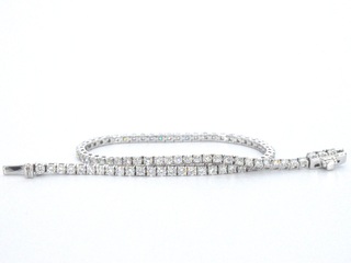 Witgouden tennisarmband met briljant geslepen diamanten van 2.20 carat