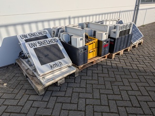 Ca. 10x Snelheidsbord, Sierzega, GR33C, incl. batterijen en zonnepanel