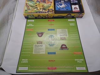 2x Pokémon Battle Academy spellen met Pokémon kaarten