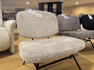 Fauteuil, beige stof, zwart onderstel