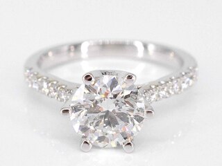 Witgouden ring met een diamant van 1.00 carat