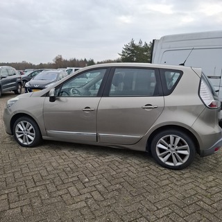 Personenauto, Renault, Scénic, 1.5 dCi Bose, 2012