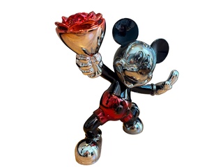 Mickey Mouse beeld, Lior24