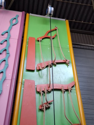 Klimwand, Monkey Playground