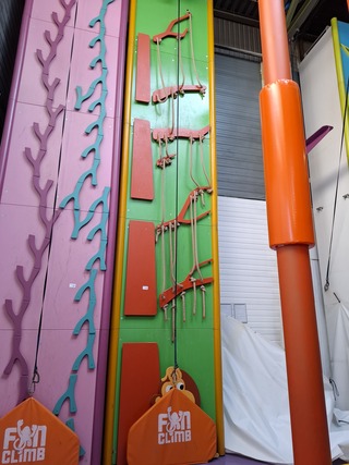 Klimwand, Monkey Playground