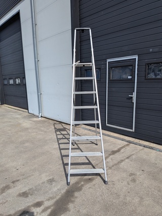 Werktrap 7-treeds met bordes