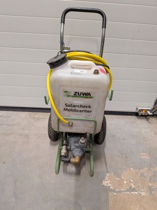 Mobiele watertank met pomp