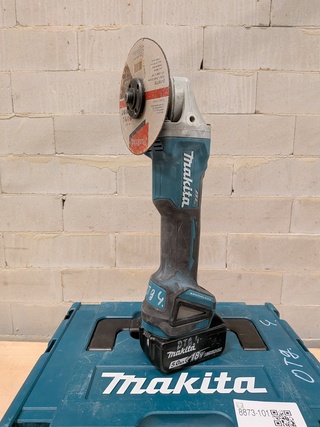 Accu haakse slijper, Makita, DGA504
