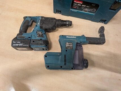 Accu boorhamer met filter, Makita DHR243, Makita DX07