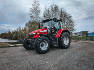 Land- of bosbouwtrekker, Massey Ferguson, 5711 SL, 2016