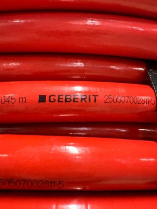 4x Meerlagenbuis, Geberit FlowFit, rood, geisoleerd