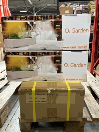 4x Tafelplantentuin met leeslampje en zuurstofcirculatiesysteem, OPCOM