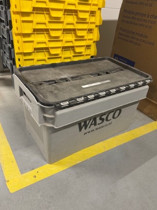 Ca. 14x Magazijnbak, Engels, Distribox