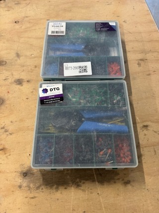 2x Assortimentsdoos adereinden en krimptang, Klemko, 910038