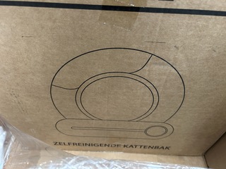 Mix pallet (online) winkelvoorraad w.o. zelfreinigende kattenbakken
