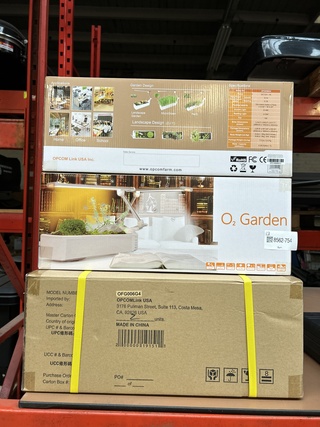 4x Tafelplantentuin met leeslampje en zuurstofcirculatiesysteem OPCOM,