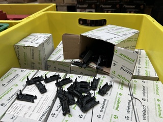 Partij meterkast en elektronica artikelen