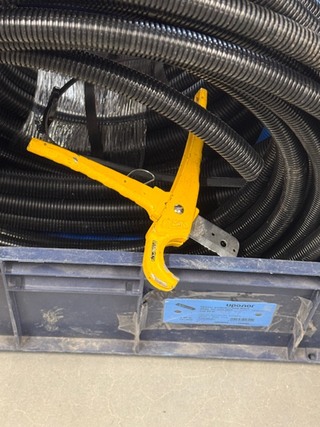 Krat flexibele buis met knipschaar