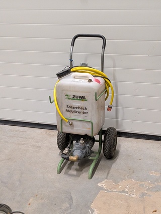 Mobiele watertank met pomp