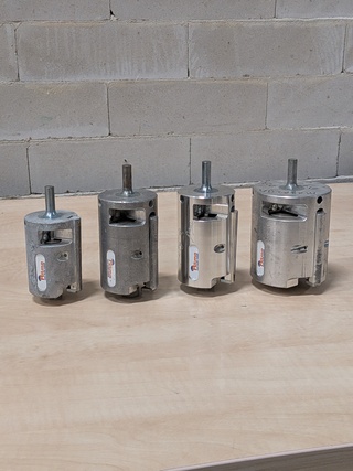 4x Afbraam / schilgereedschap, O.a. Apreco