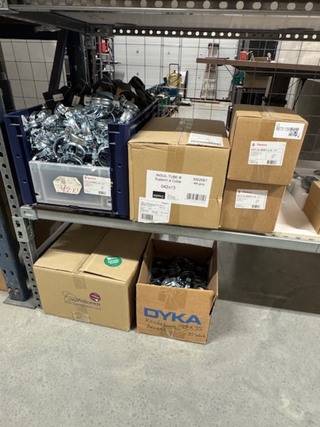 Partij geisoleerde pijpklemmen, Flamco, CB13 clip