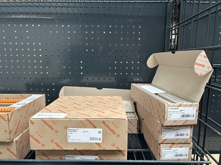 Ca. 600x Installatiemateriaal w.o. scheidingsrijgklem, Weidmüller, 214