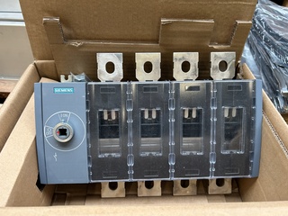 Ca. 18x Divers schakelmateriaal , W.o. Hager