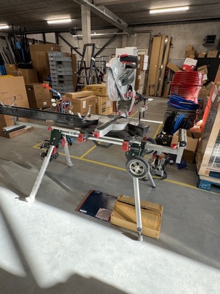 Afkortzaag, Metabo, KGS 315 Plus, op demontabel onderstel